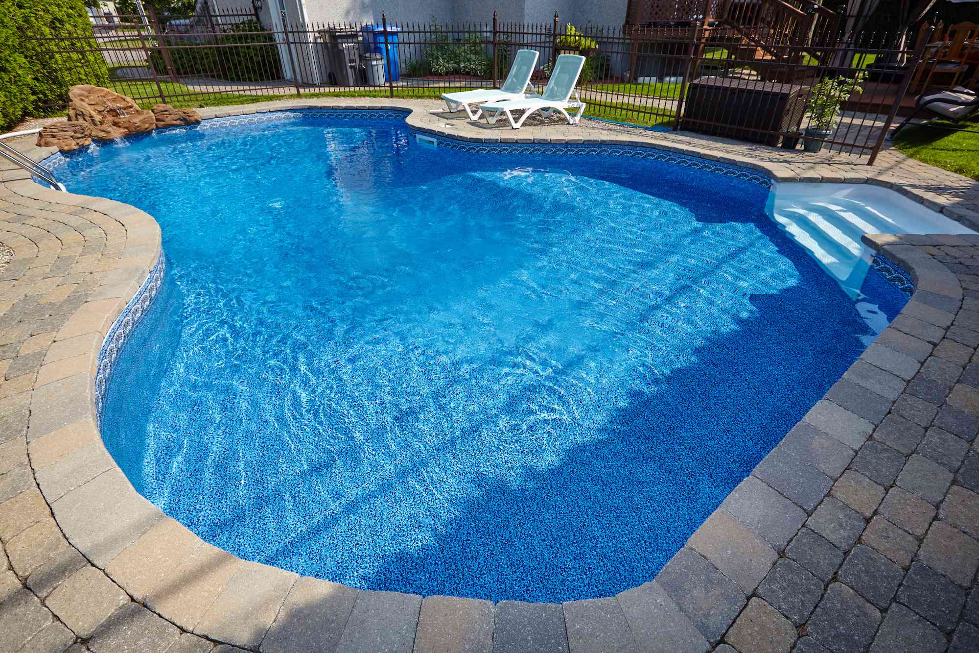 does-homeowners-insurance-cover-pools-pool-insurance-101-assurance-iq